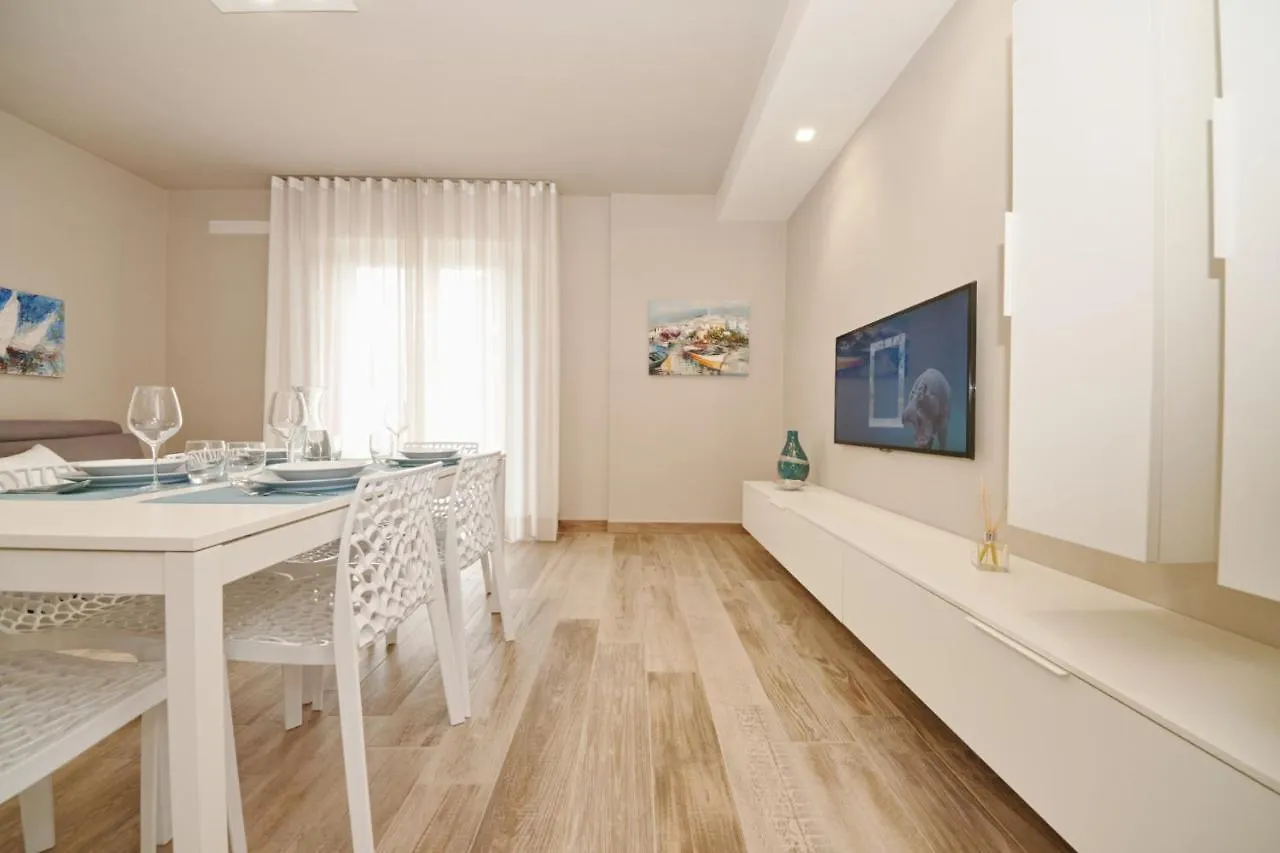 Apartment Appartamento Chiara Saló Italien